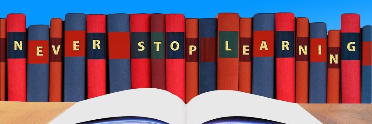Buchrücken mit Aufschrift Never stop learning