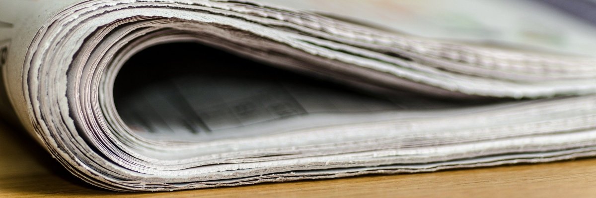 Bild von einer zusammengeklappten Zeitung
