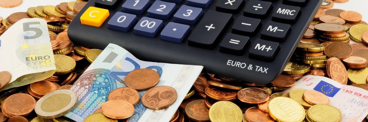 Taschenrechner und Bargeld