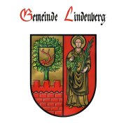 Rechte Hälfte auf Gelb eine rote Mauer mit Zinnen, darauf eine grüne Linde. Auf dem Laub ein gelbes Schild mit roten Linien. Linke Hälfte der heilige Cyriacus in gelbem Ornat, in den Händen eine grüne Traube mit zwei Blättern und einen grünen Palmzweig.